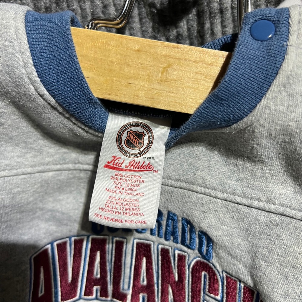Vintage Colorado Avalanche Romper Set Kids 12M Grey White NHL Hockey - Picture 9 of 10